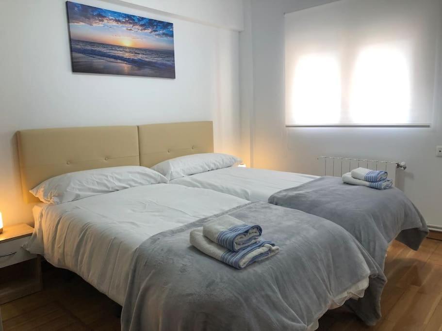 Piso En Zona Universidad Y Sardinero By Urbanhosting Apartament *